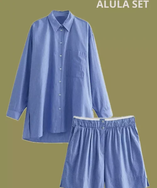 Set de shorts y camisa azul de Amarga